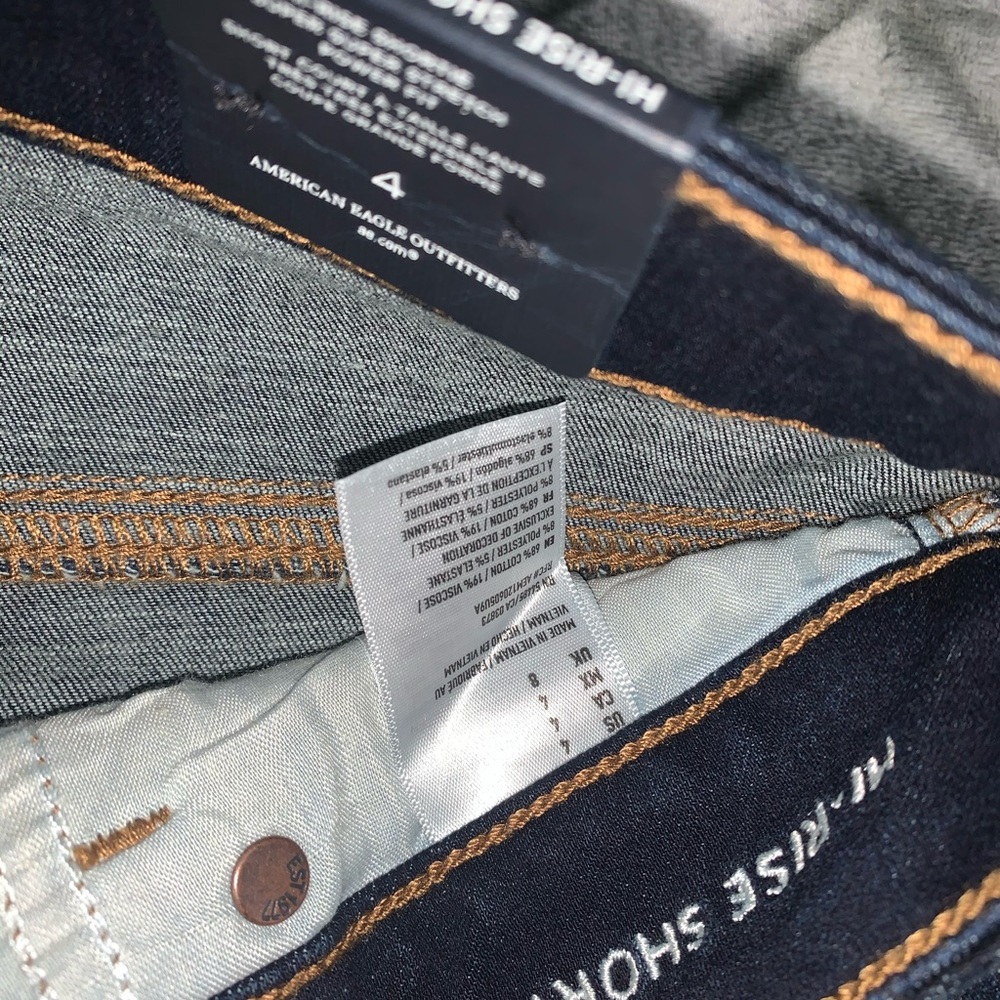 American Eagle Hi Rise Shortie size 4